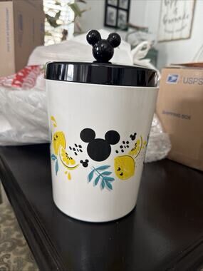 Disney Chewy Treat Jar Disney Mickey Mouse w/Mouse Ear Lid NEW